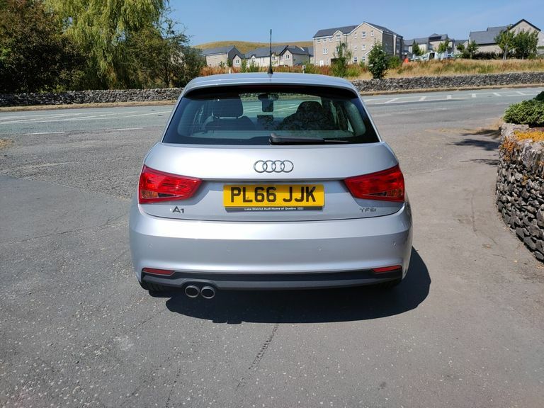 Audi A1 1.4 Tfsi S Line Red #5