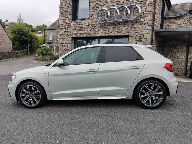 Audi A1 S Line 35 Tfsi 150 Ps S Tronic Silver #4