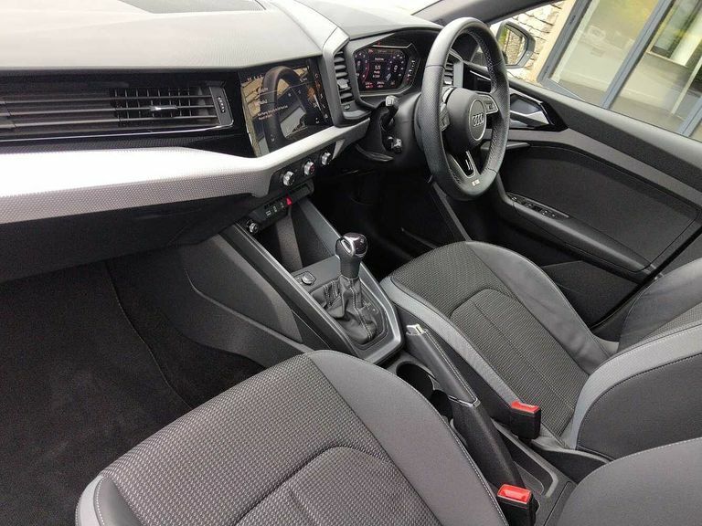 Audi A1 S Line 35 Tfsi 150 Ps S Tronic Silver #2