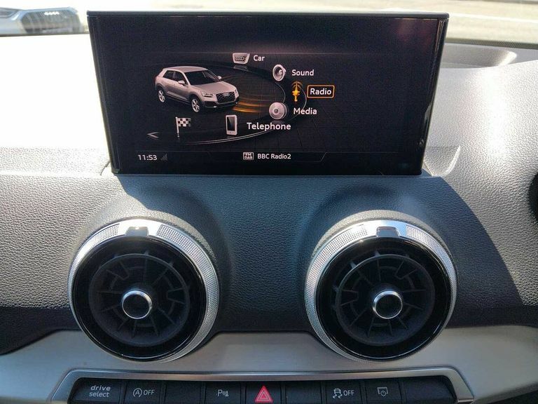 Audi Q2 30 Tfsi S Line Blue #19