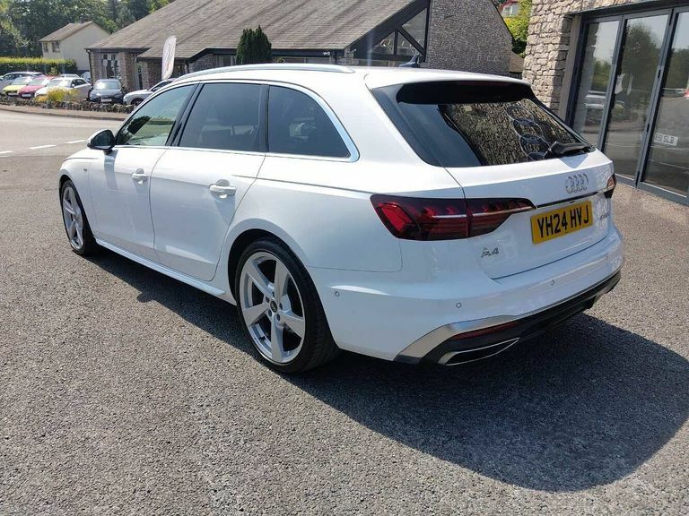 Audi A4 Avant Avant S Line 40 Tfsi 204 Ps S Tronic White #3