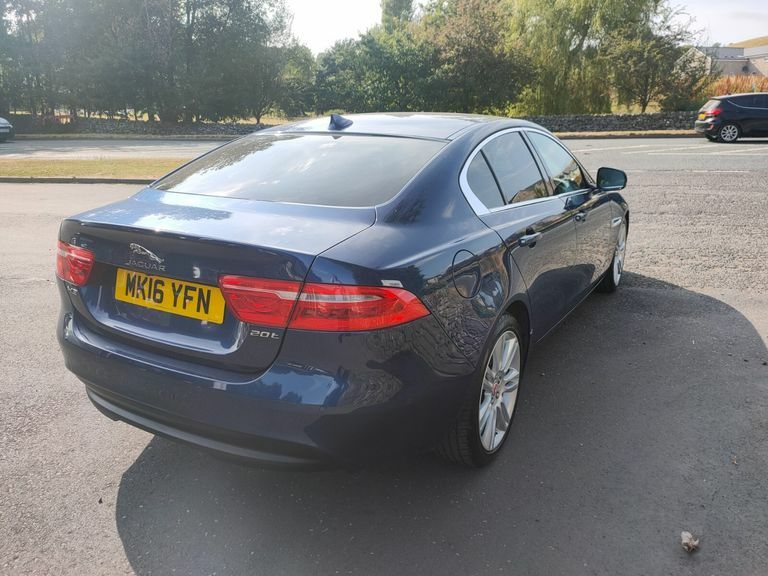 Jaguar XE 2.0 Prestige Blue #5