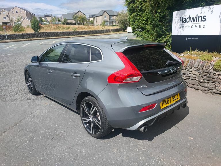Volvo V40 T3 152 R Design Pro Geartronic PK67BCZ Grey #2