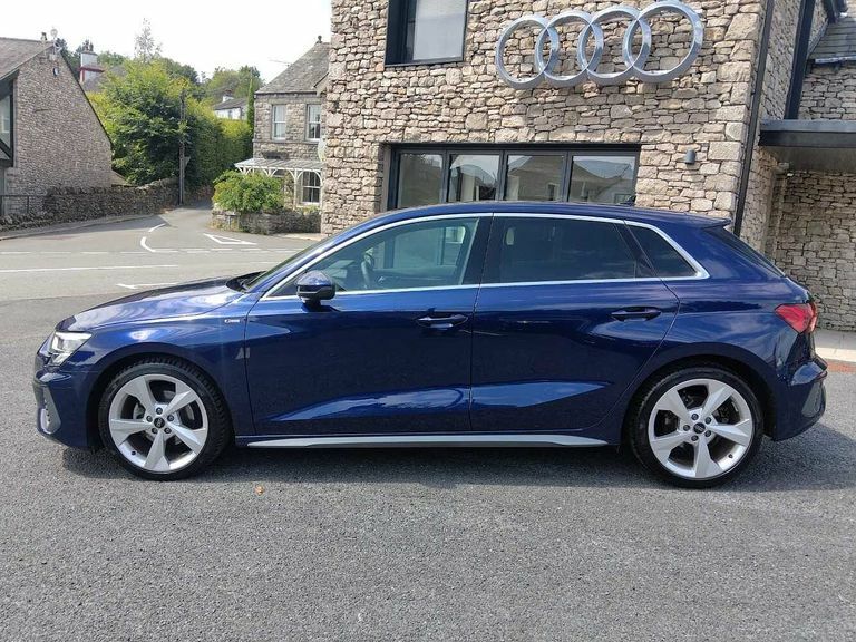 Audi A3 S Line 30 Tfsi 110 Ps S Tronic Blue #4