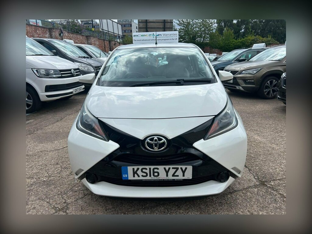 Toyota Aygo 1.0 Vvt-i X-play Euro 6 White #5