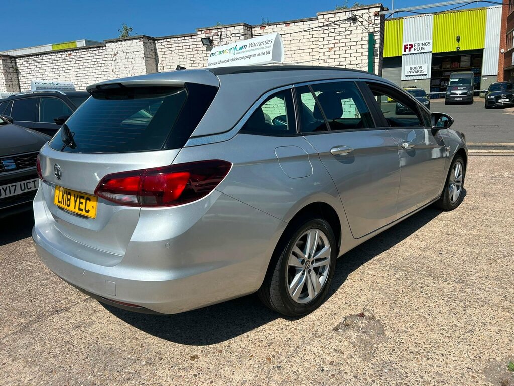 Vauxhall Astra 1.6 Cdti Ecotec Blueinjection Design Sports Tourer Silver #4