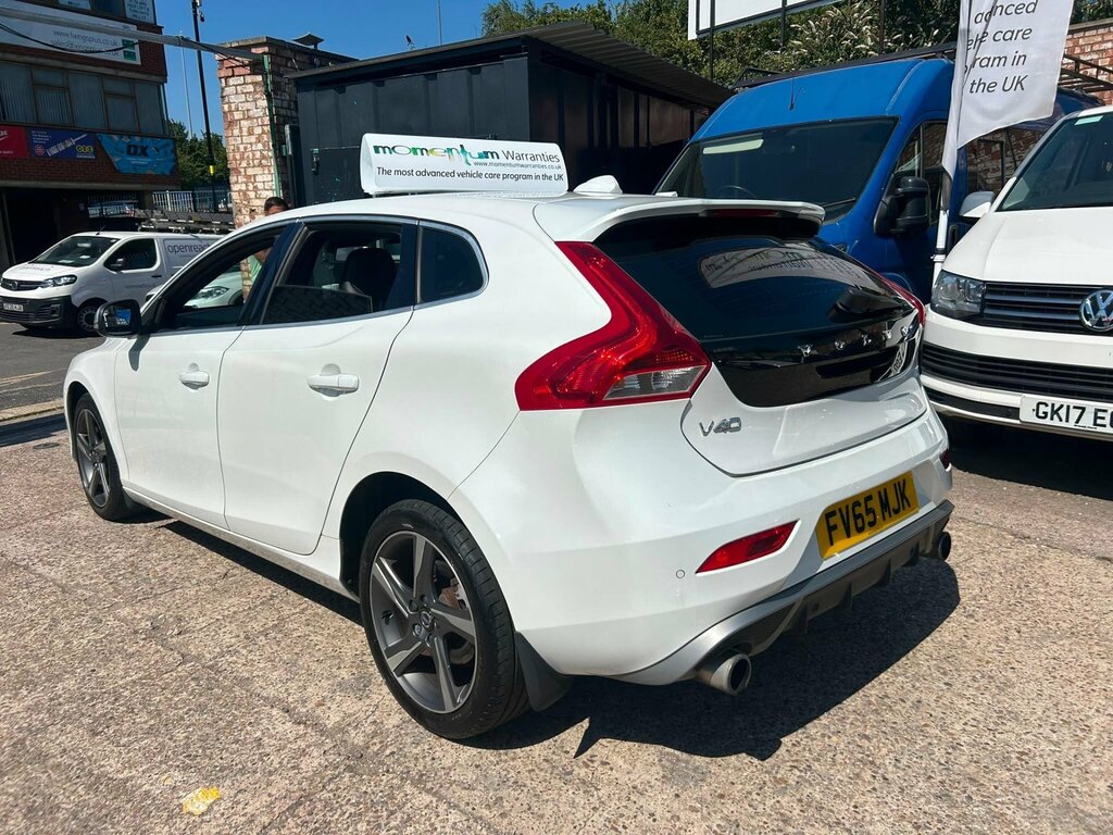 Volvo V40 1.5 T3 R-design Euro 6 Ss White #3