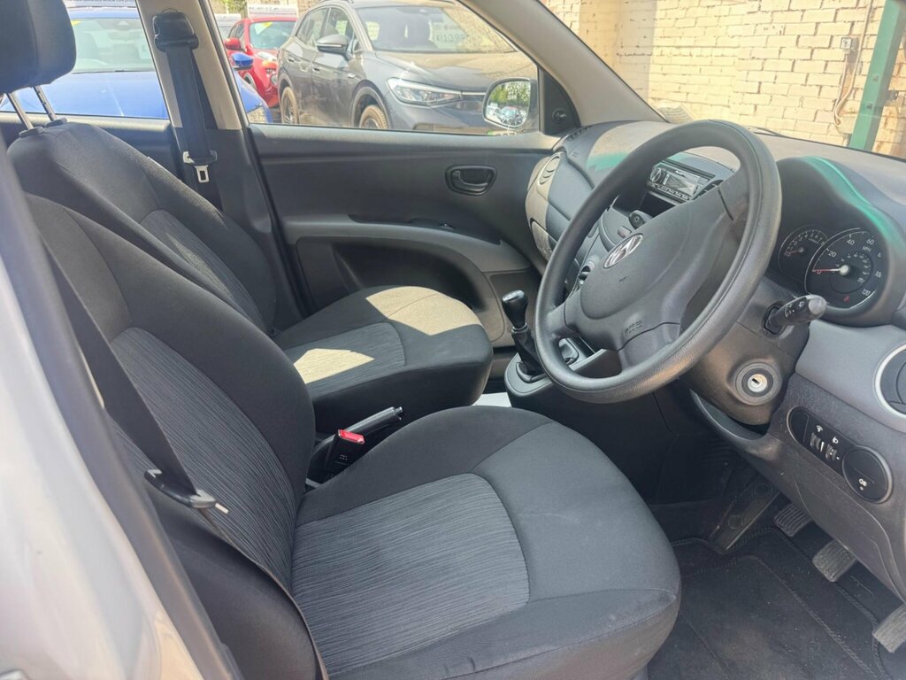 Hyundai I10 I10 Se White #8