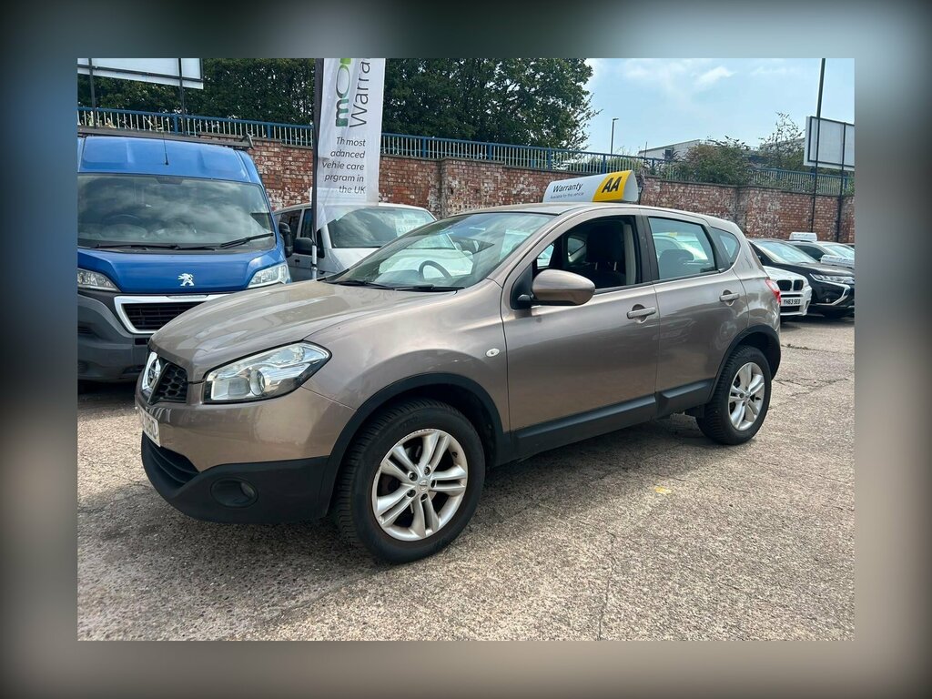 Nissan Qashqai 1.6 Acenta 2Wd Euro 5 Ss YH62OBO Beige #2