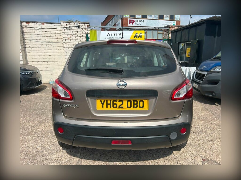 Nissan Qashqai 1.6 Acenta 2Wd Euro 5 Ss YH62OBO Beige #6