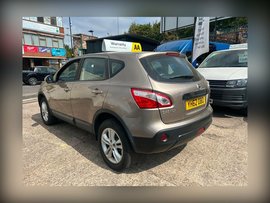 Nissan Qashqai 1.6 Acenta 2Wd Euro 5 Ss YH62OBO Beige #4