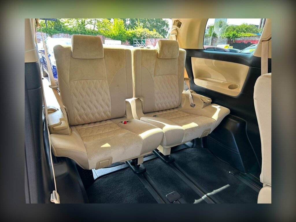 Toyota Vellfire 2.4 Hybrid E-four 8 Seater White #10