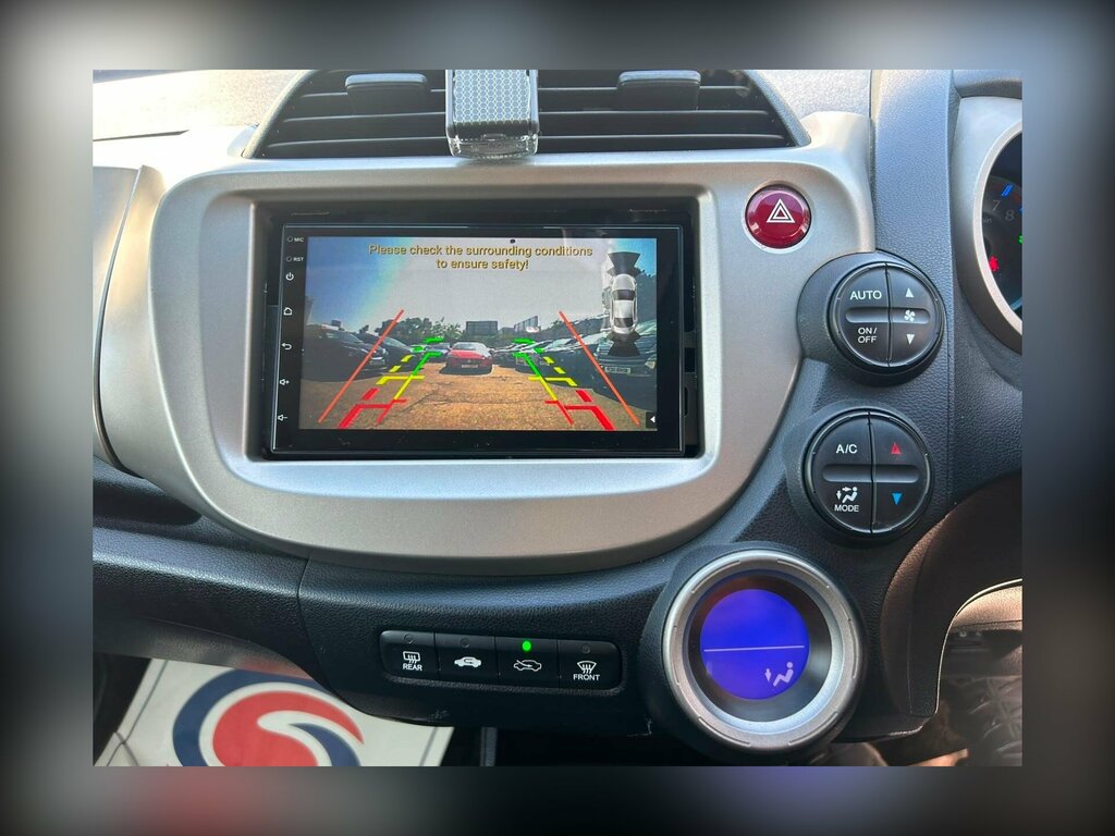 Honda Fit 1.3 Hybrid Gp-1 Silver #10