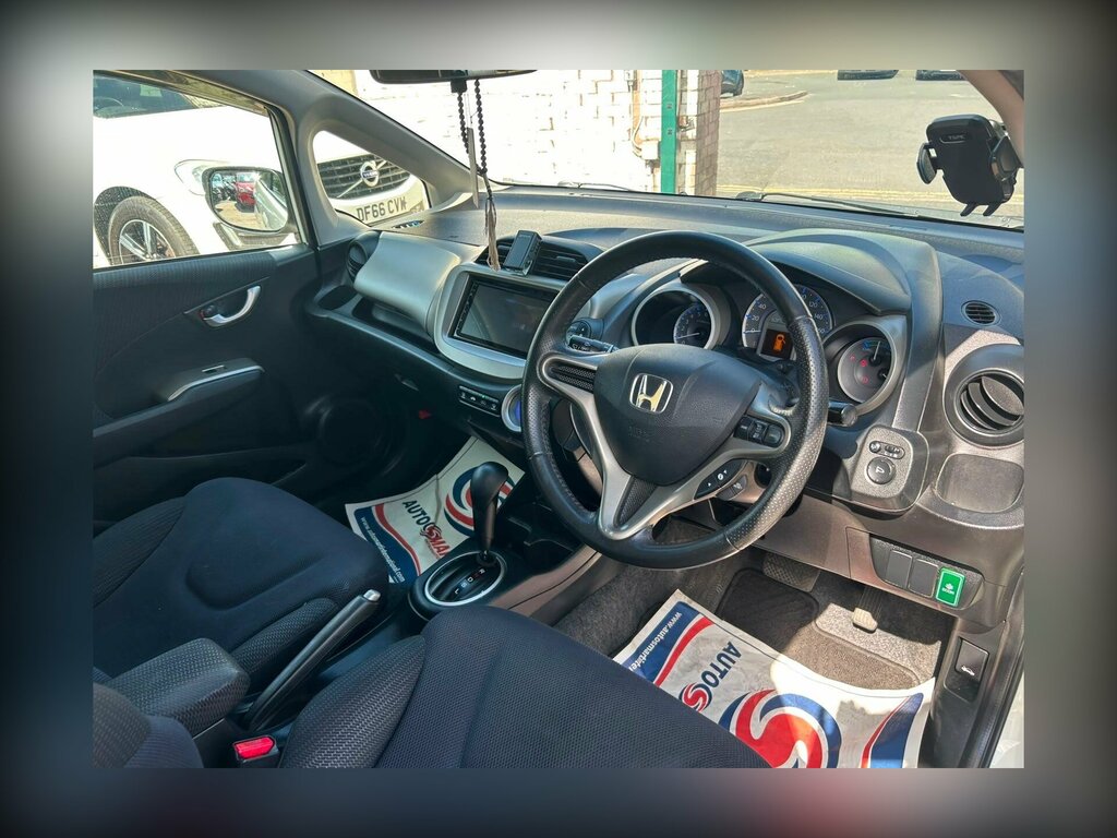Honda Fit 1.3 Hybrid Gp-1 Silver #8