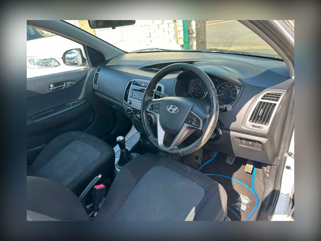 Hyundai I20 1.2 Active Euro 5 White #7
