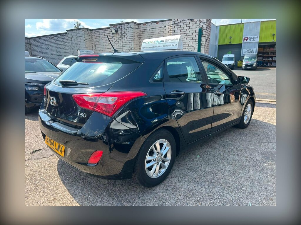 Hyundai I30 1.4 Active Euro 5 Black #4