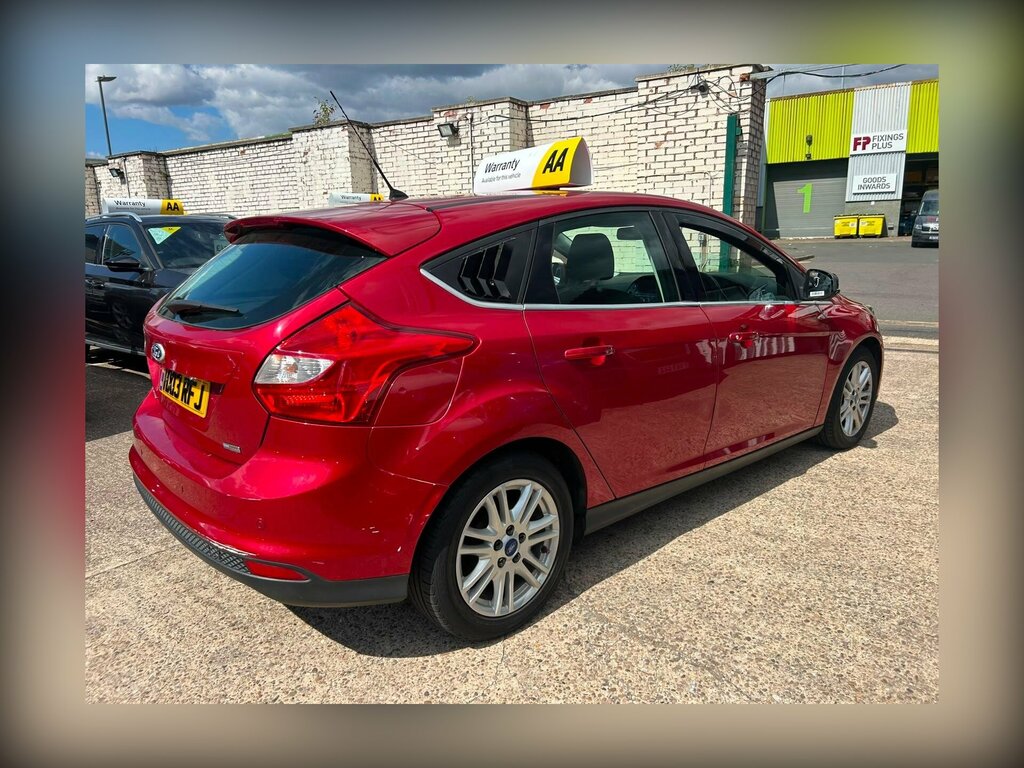 Ford Focus 1.6 Tdci Titanium Euro 5 Ss HX13RFJ Red #3
