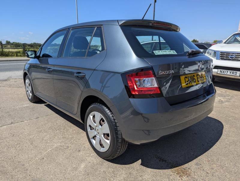 Skoda Fabia 1.0 Mpi 60 S - 2016 16 Grey #3