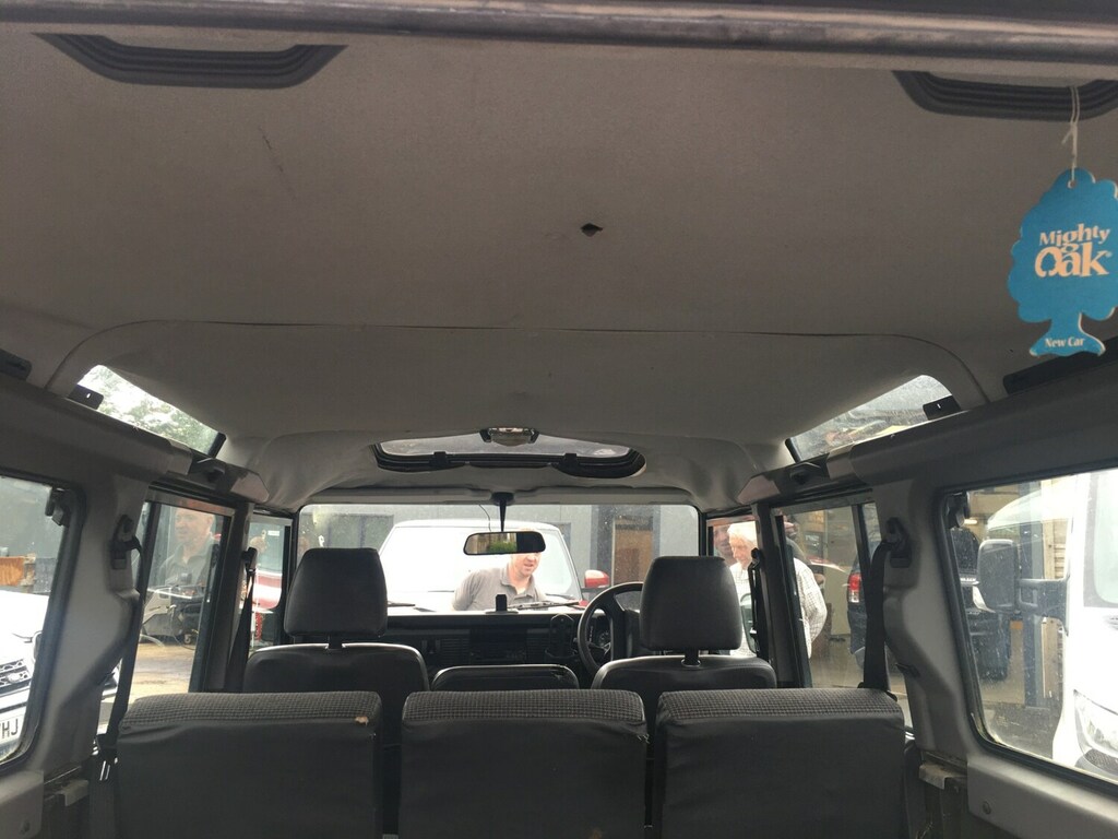 Land Rover Defender 110 2.5 Td5 County 1993 White #12