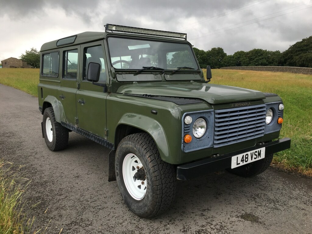 Land Rover Defender 110 110 200 Tdi County Station Wagon Green