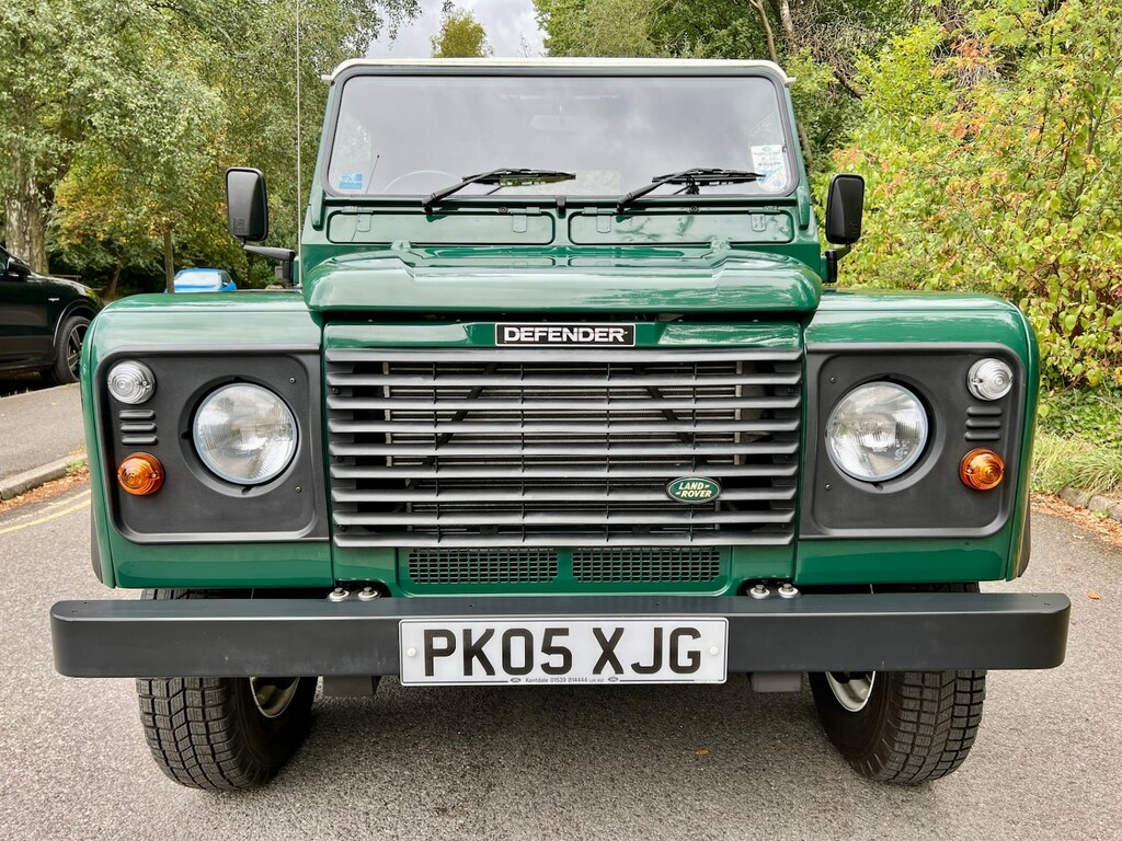 Land Rover Defender 90 2.5 Td5 County Hard Top Suv Swb 282 Green #7