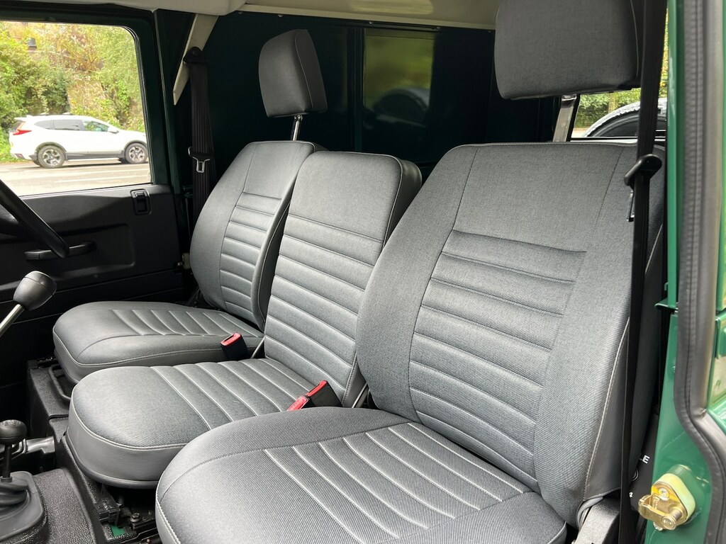 Land Rover Defender 90 2.5 Td5 County Hard Top Suv Swb 282 Green #14