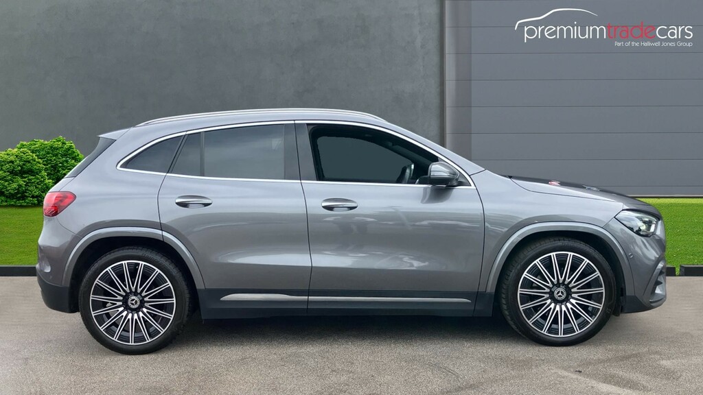 Mercedes-Benz GLA Class 2.0 Gla200d Amg Line Premium Plus 8G-dct Euro 6 Grey #3