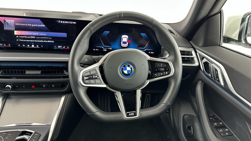 BMW i4 35 70.2Kwh M Sport Gran Coupe Edrive White #5