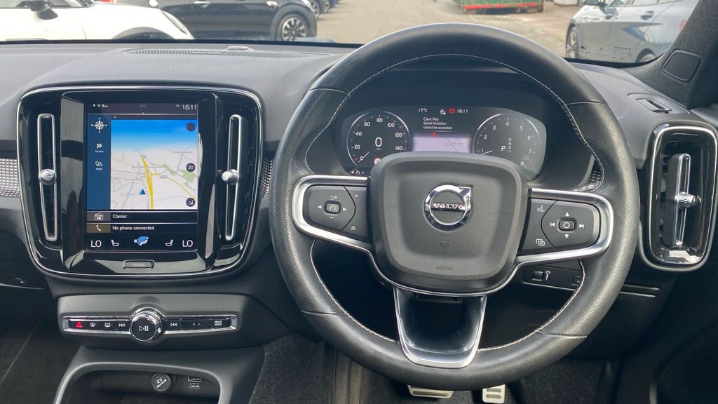 Volvo XC40 2.0 B5 Mhev R-design Pro Awd Euro 6 Ss White #5