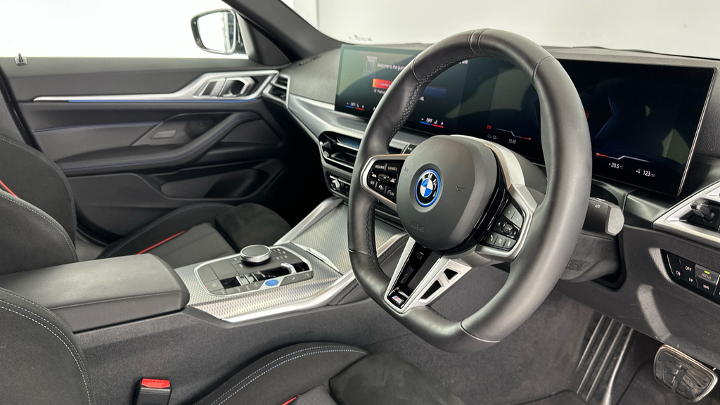 BMW i4 35 70.2Kwh M Sport Gran Coupe Edrive Black #6