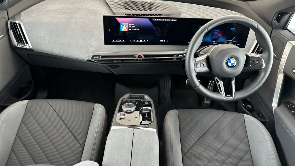 BMW iX 45 100.6Kwh M Sport Xdrive 11Kw Charger Blue #4