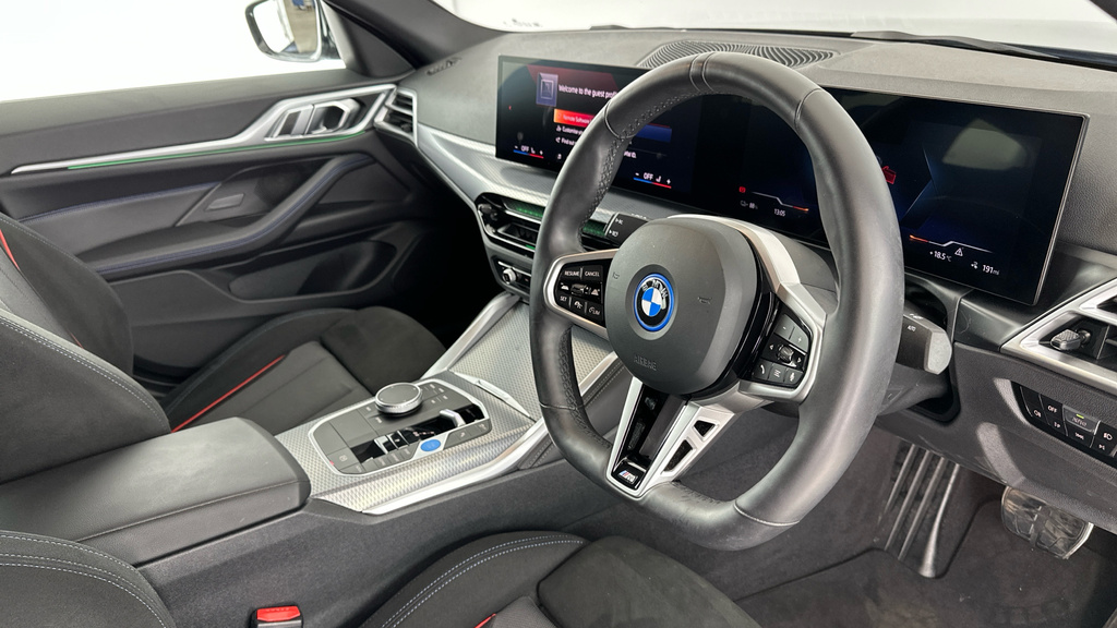 BMW i4 35 70.2Kwh M Sport Gran Coupe Edrive Black #6