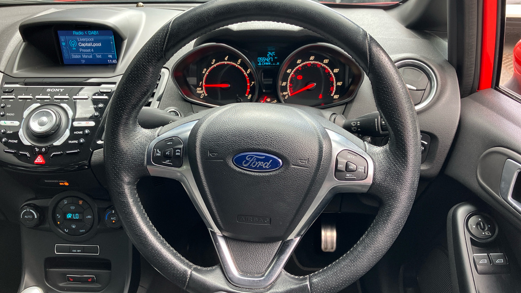 Ford Fiesta 1.6T Ecoboost St-3 Euro 6 Orange #5
