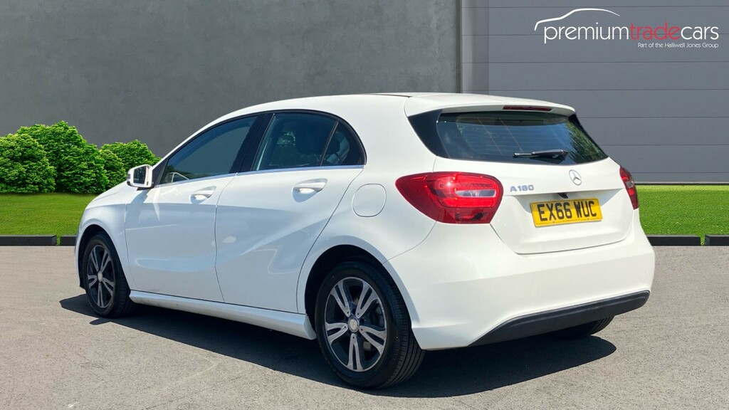 Mercedes-Benz A Class 1.6 A180 Se Euro 6 Ss White #2