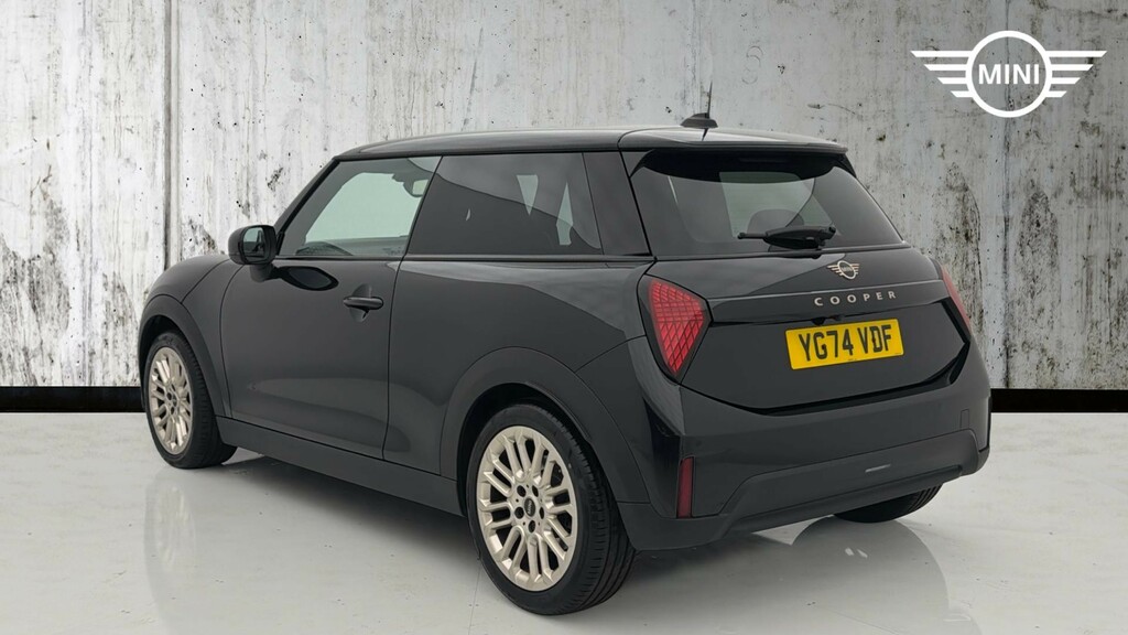 Mini Hatch 1.5C Exclusive Steptronic Euro 6 Ss Black #2
