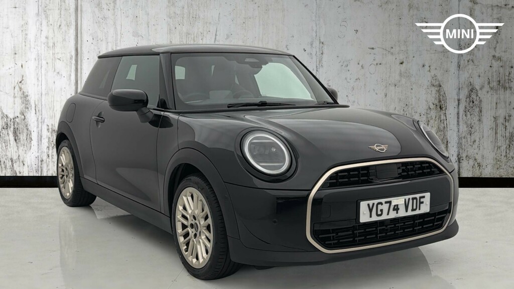 Mini Hatch 1.5C Exclusive Steptronic Euro 6 Ss Black