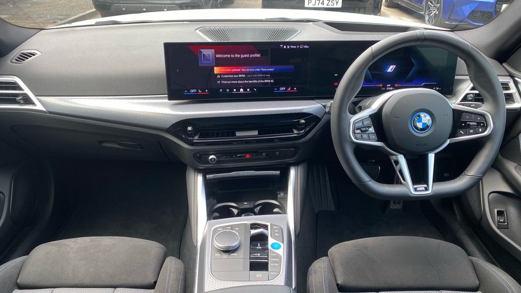 BMW i4 35 70.2Kwh M Sport Gran Coupe Edrive White #4
