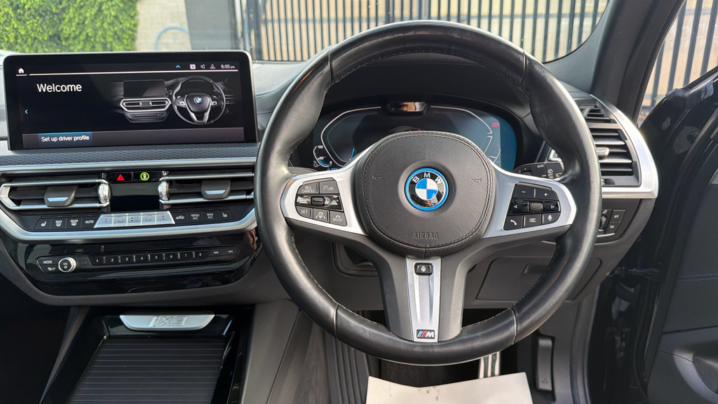 BMW iX3 80Kwh M Sport Pro Black #5