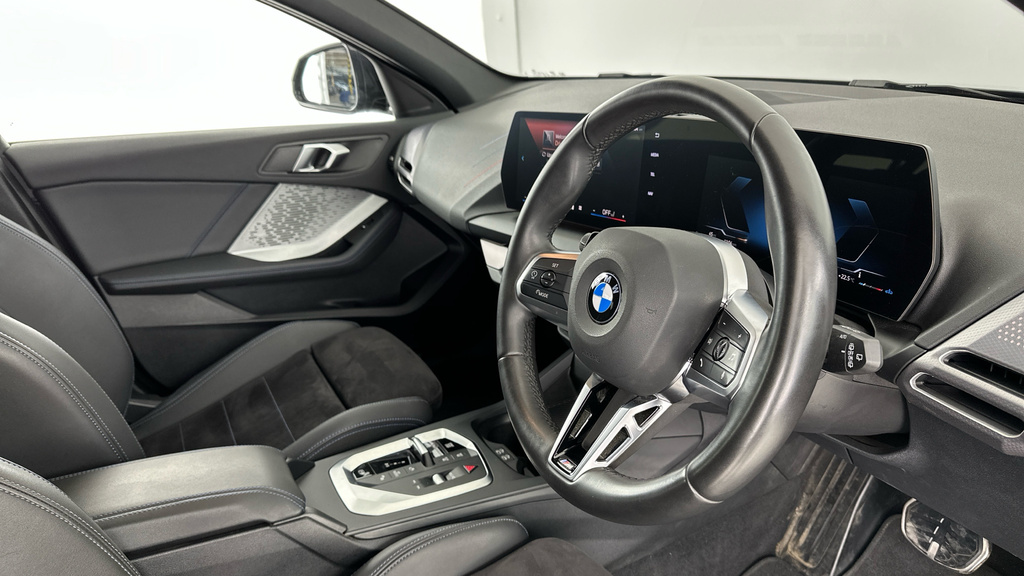 BMW 1 Series 1.5 120I Mht M Sport Dct Euro 6 Ss Black #6