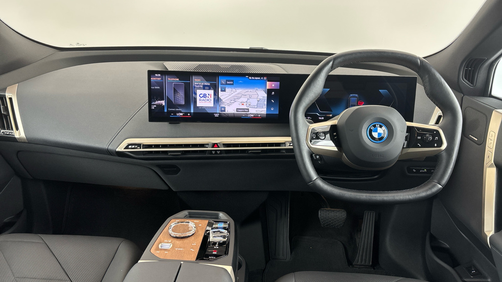 BMW iX 50 111.5Kwh M Sport Xdrive 11Kw Charger Black #4