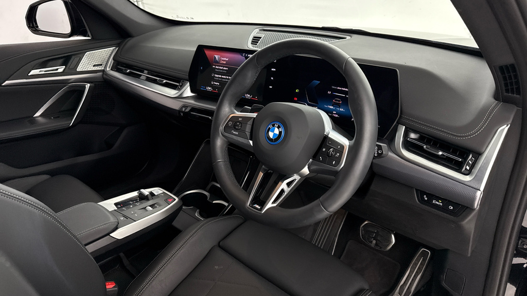 BMW iX1 30 66.5Kwh M Sport Xdrive 11Kw Charger Black #6