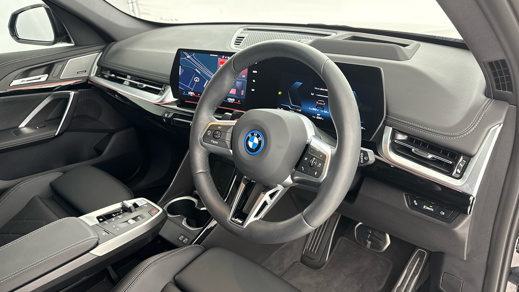 BMW iX1 20 66.5Kwh M Sport Edrive 11Kw Charger Black #6