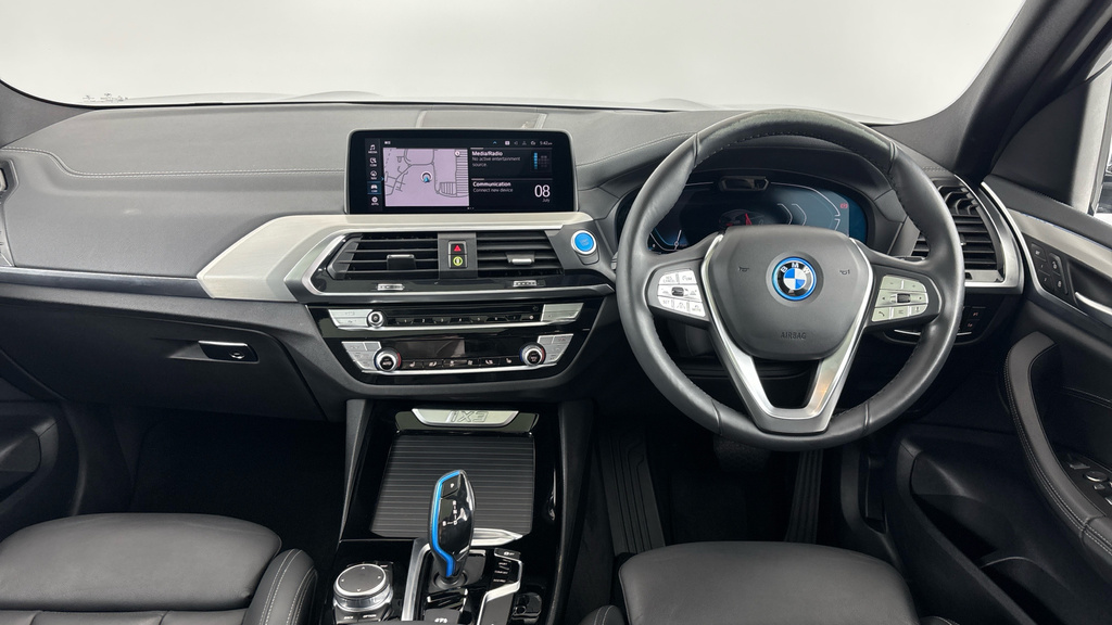 BMW iX3 80Kwh Premier Edition Black #4