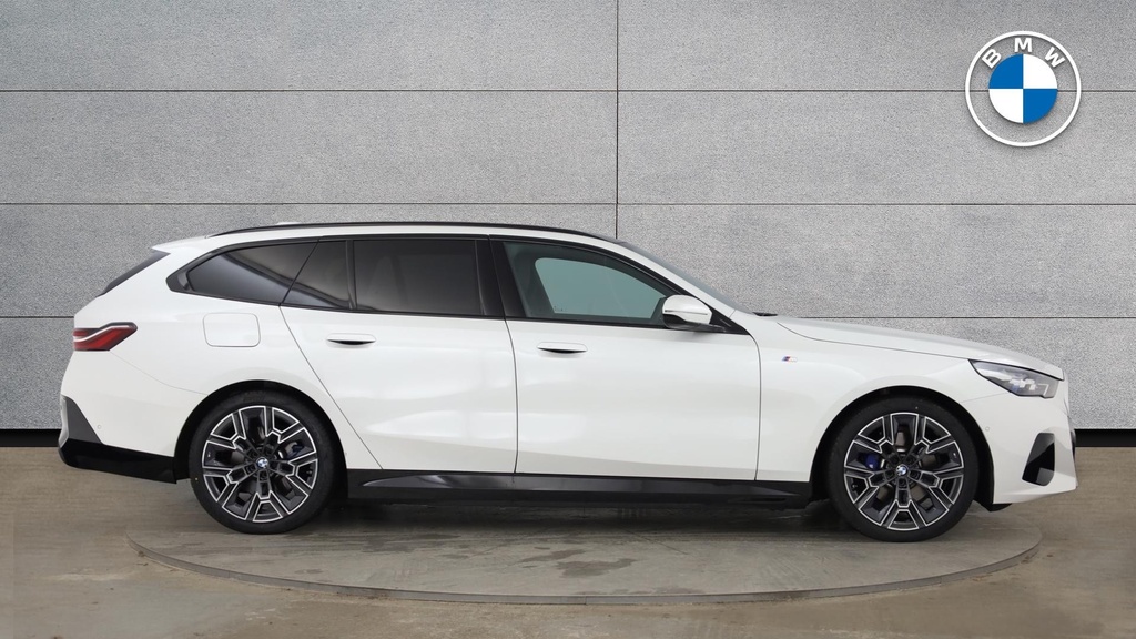 BMW 5 Series 2.0 530E 22.1Kwh M Sport Touring Steptronic Euro 6 White #3