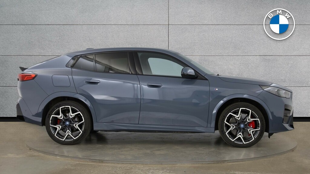 BMW iX2 20 66.5Kwh M Sport Edrive 11Kw Charger  #3
