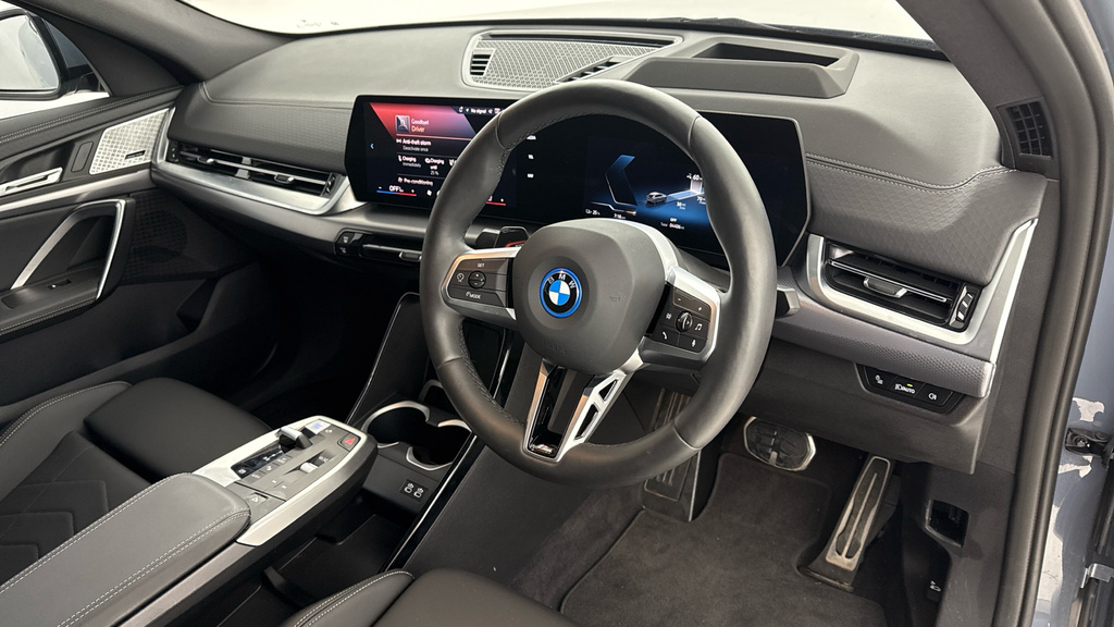 BMW iX2 20 66.5Kwh M Sport Edrive 11Kw Charger  #6