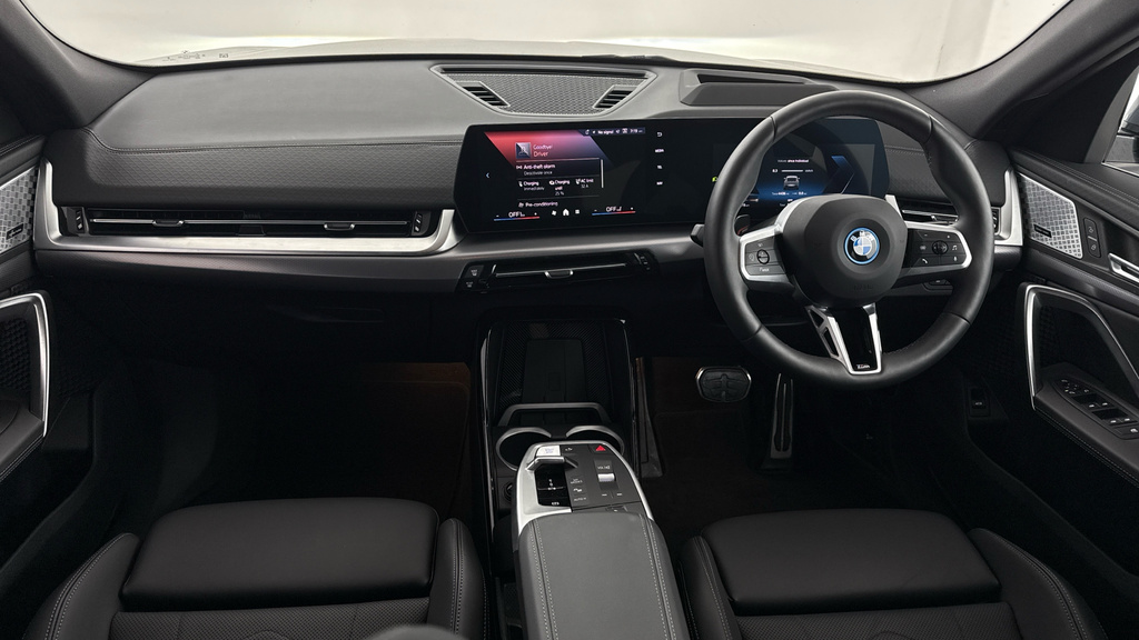 BMW iX2 20 66.5Kwh M Sport Edrive 11Kw Charger  #4