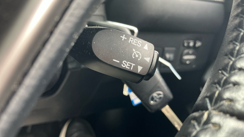Toyota Rav 4 2.5 Hybrid Business Edition Plus 5-Dr White #24