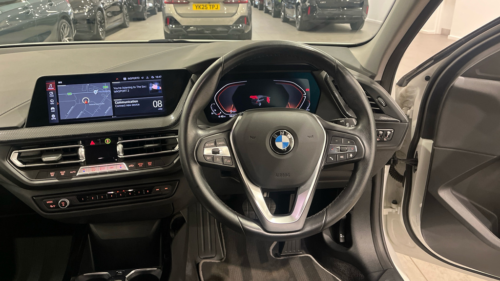 BMW 1 Series 1.5 118I Sport Lcp Dct Euro 6 Ss White #5