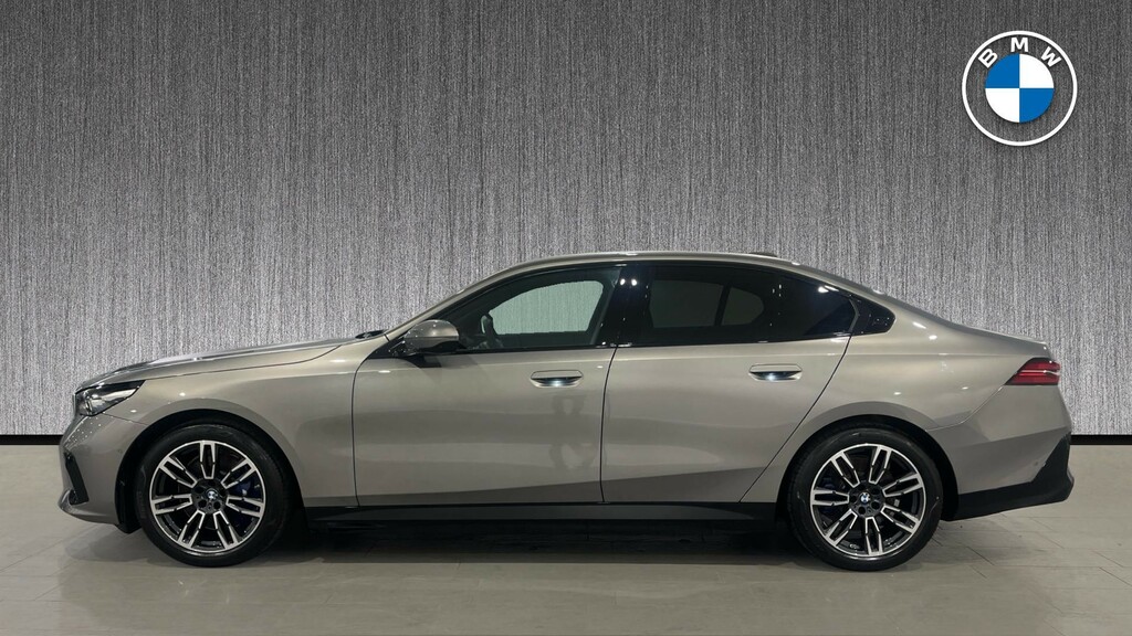 BMW i5 40 83.9Kwh M Sport Edrive 11Kw Charger Grey #3